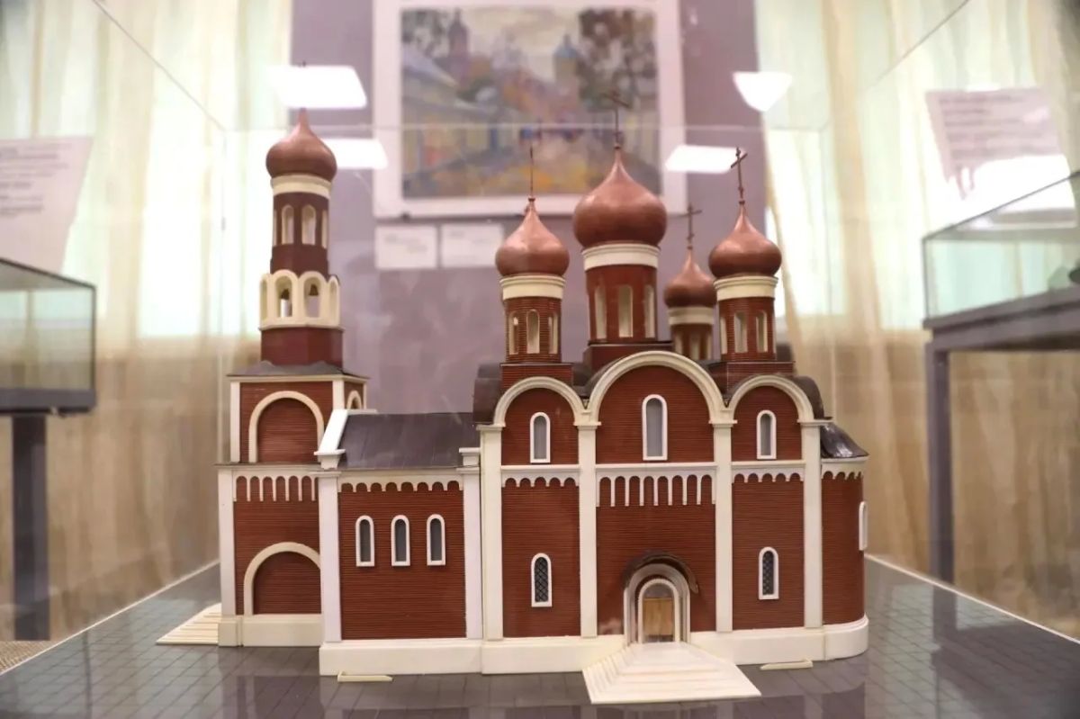 В Нижневартовском краеведческом музее имени Т.Д. Шуваева представлена уникальная выставка «Свет православия» В Нижневартовском краеведческом музее имени Т.Д. Шуваева представлена уникальная выставка «Свет православия»