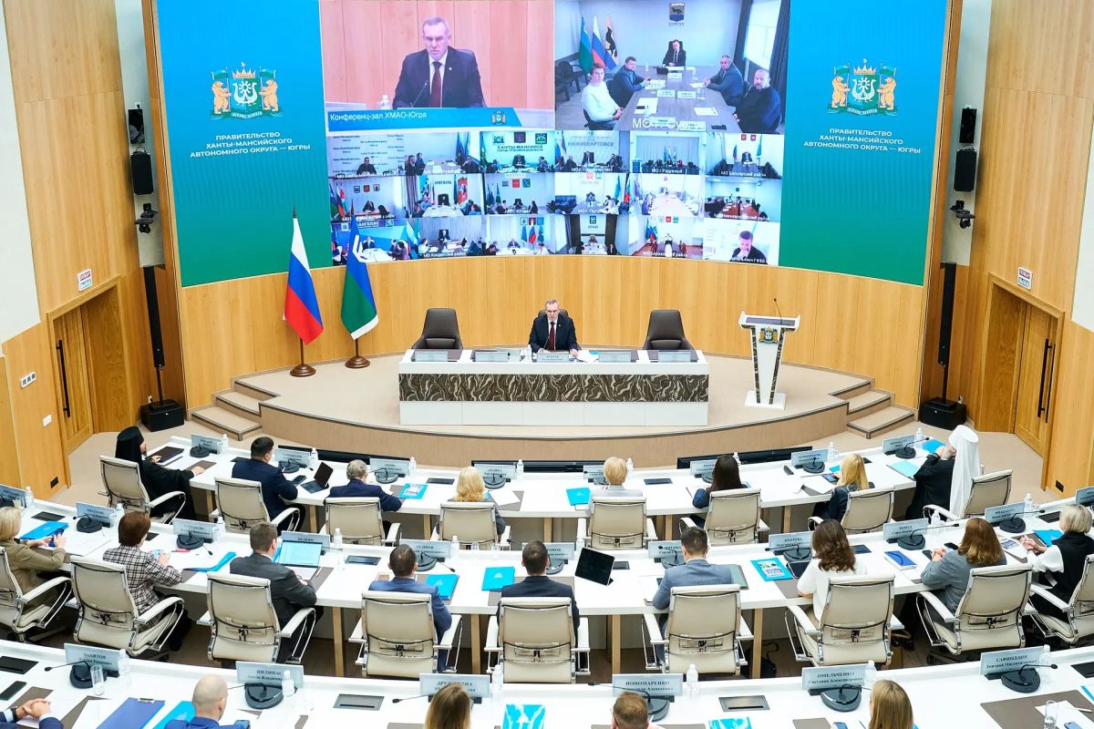 На расширенном заседании Координационного совета по духовно-нравственному и гражданско-патриотическому воспитанию Правительство Югры, Ханты-Мансийская и Югорская епархия подписали соглашение о сотрудничестве.