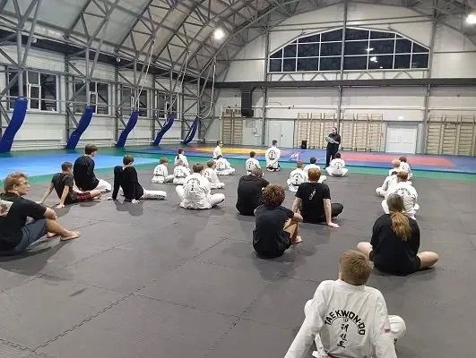 Полицейские Советского района провели профилактическую встречу с воспитанниками спортивной секции Полицейские Советского района провели профилактическую встречу с воспитанниками спортивной секции