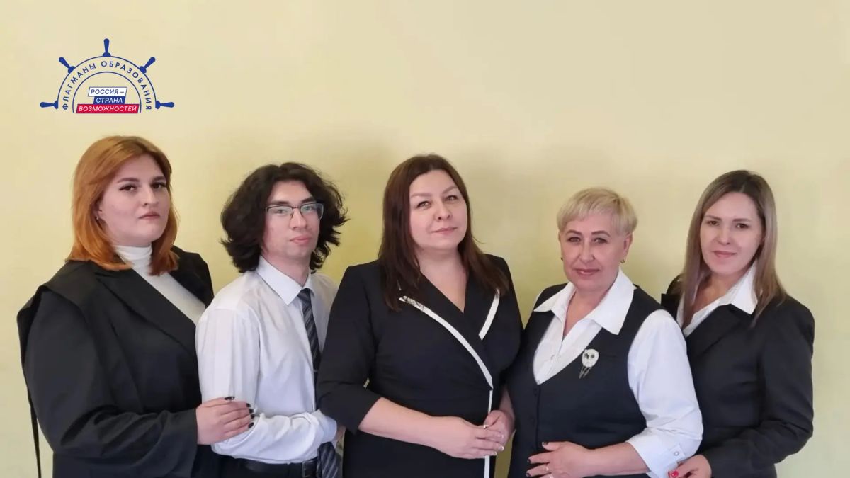 Две команды из Югры вышли в финал Всероссийского конкурса «Флагманы образования»! Две команды из Югры вышли в финал Всероссийского конкурса «Флагманы образования»!