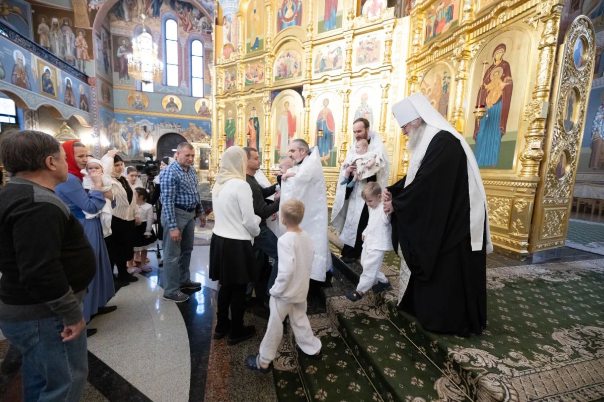 В Югре продолжают традицию поддержки многодетных семей