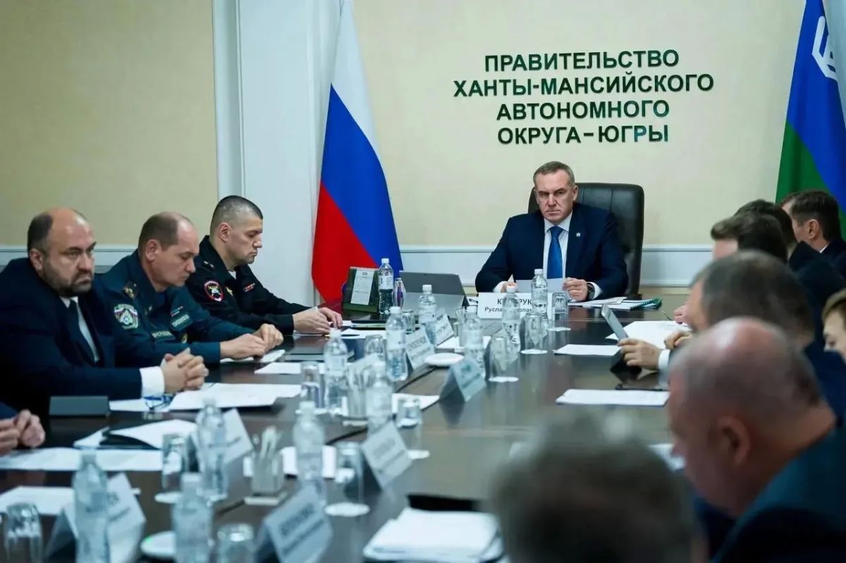 Югра готовится к зиме: дороги, техника и запасы — на контроле