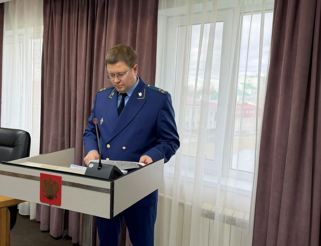 Под председательством прокурора автономного округа Дмитрия Попова состоялось заседание коллегии по вопросам реализации полномочий в гражданском, административном и арбитражном судопроизводстве Под председательством прокурора автономного округа Дмитрия Попова состоялось заседание коллегии по вопросам реализации полномочий в гражданском, административном и арбитражном судопроизводстве