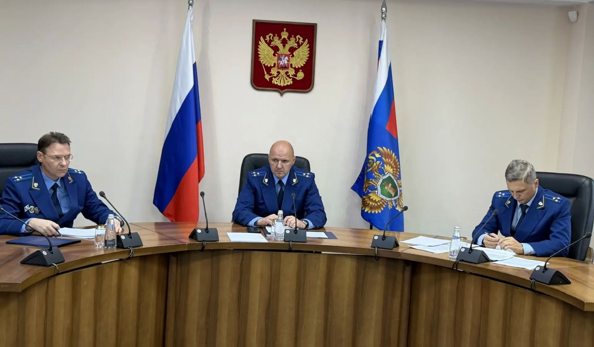 Под председательством прокурора автономного округа Дмитрия Попова состоялось заседание коллегии по вопросам реализации полномочий в гражданском, административном и арбитражном судопроизводстве