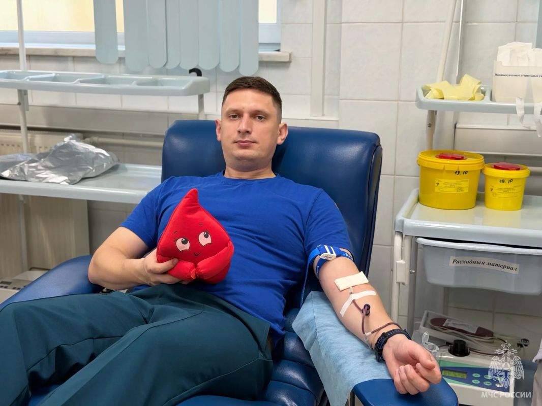 Молодёжный совет МЧС Югры принял участие в донорской акции Молодёжный совет МЧС Югры принял участие в донорской акции
