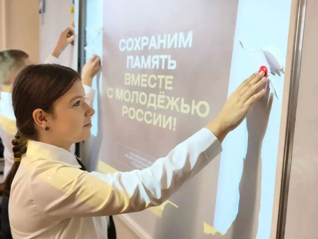 Кадеты профильных классов СК России присоединились к Всероссийской акции «Дни белых журавлей» Кадеты профильных классов СК России присоединились к Всероссийской акции «Дни белых журавлей»