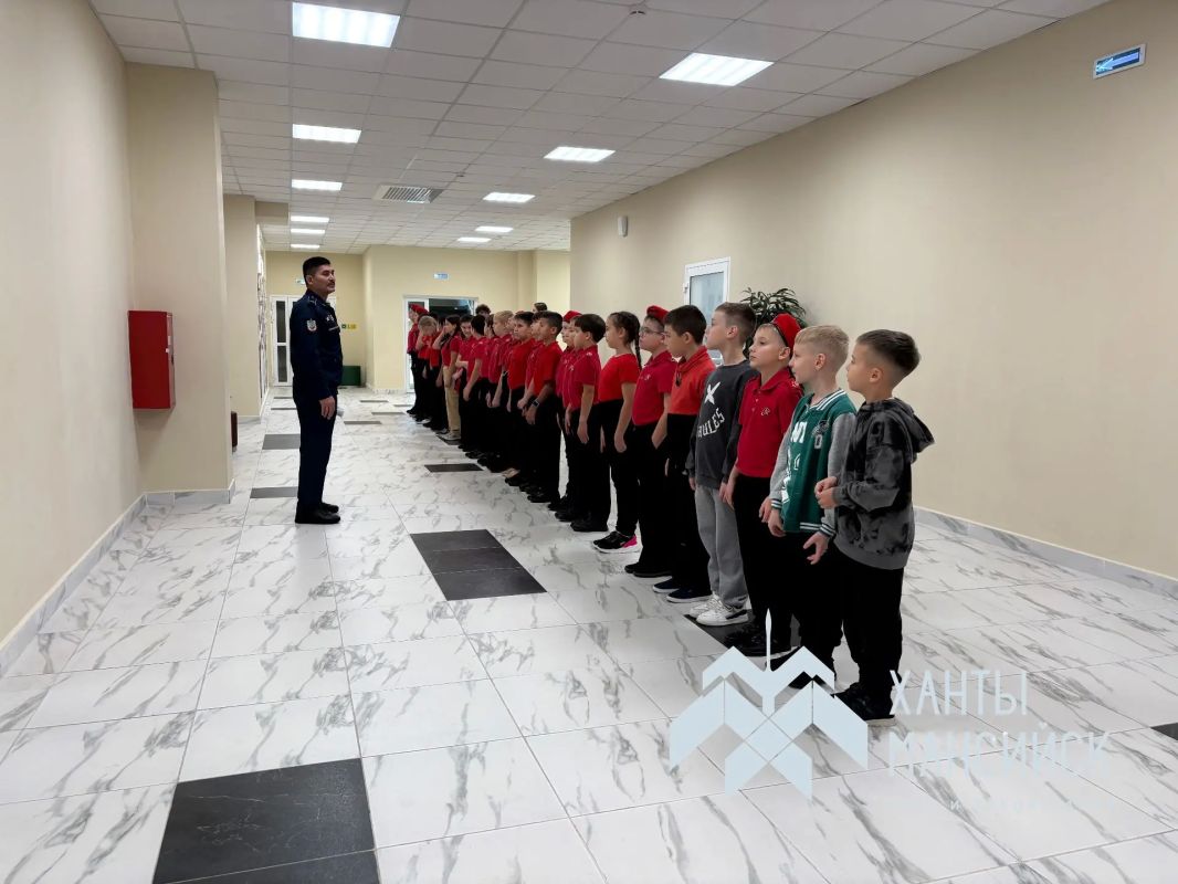 В Гимназии №1 стартовал слёт юнармейских отрядов В Гимназии №1 стартовал слёт юнармейских отрядов