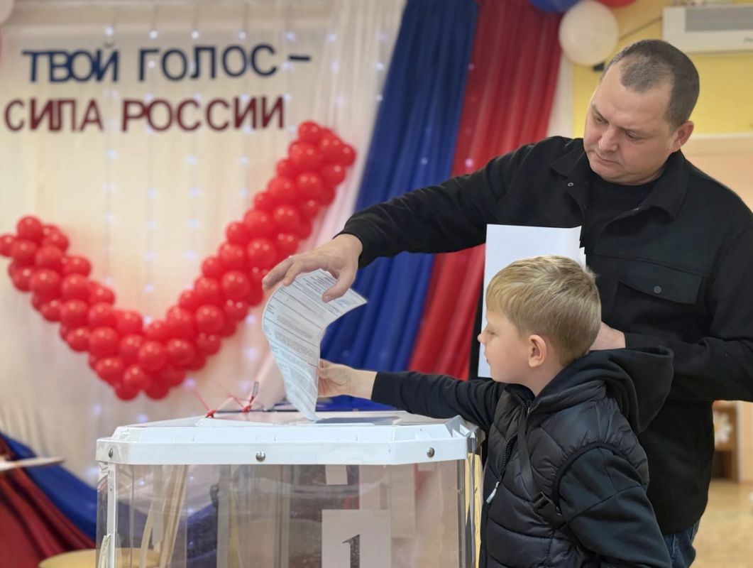 Избирательная комиссия Югры подвела итоги окружного фотоконкурса "Выборы в объективе" Избирательная комиссия Югры подвела итоги окружного фотоконкурса "Выборы в объективе"