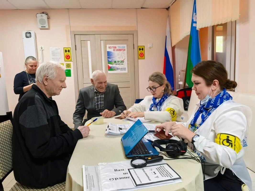 Избирательная комиссия Югры подвела итоги окружного фотоконкурса "Выборы в объективе" Избирательная комиссия Югры подвела итоги окружного фотоконкурса "Выборы в объективе"