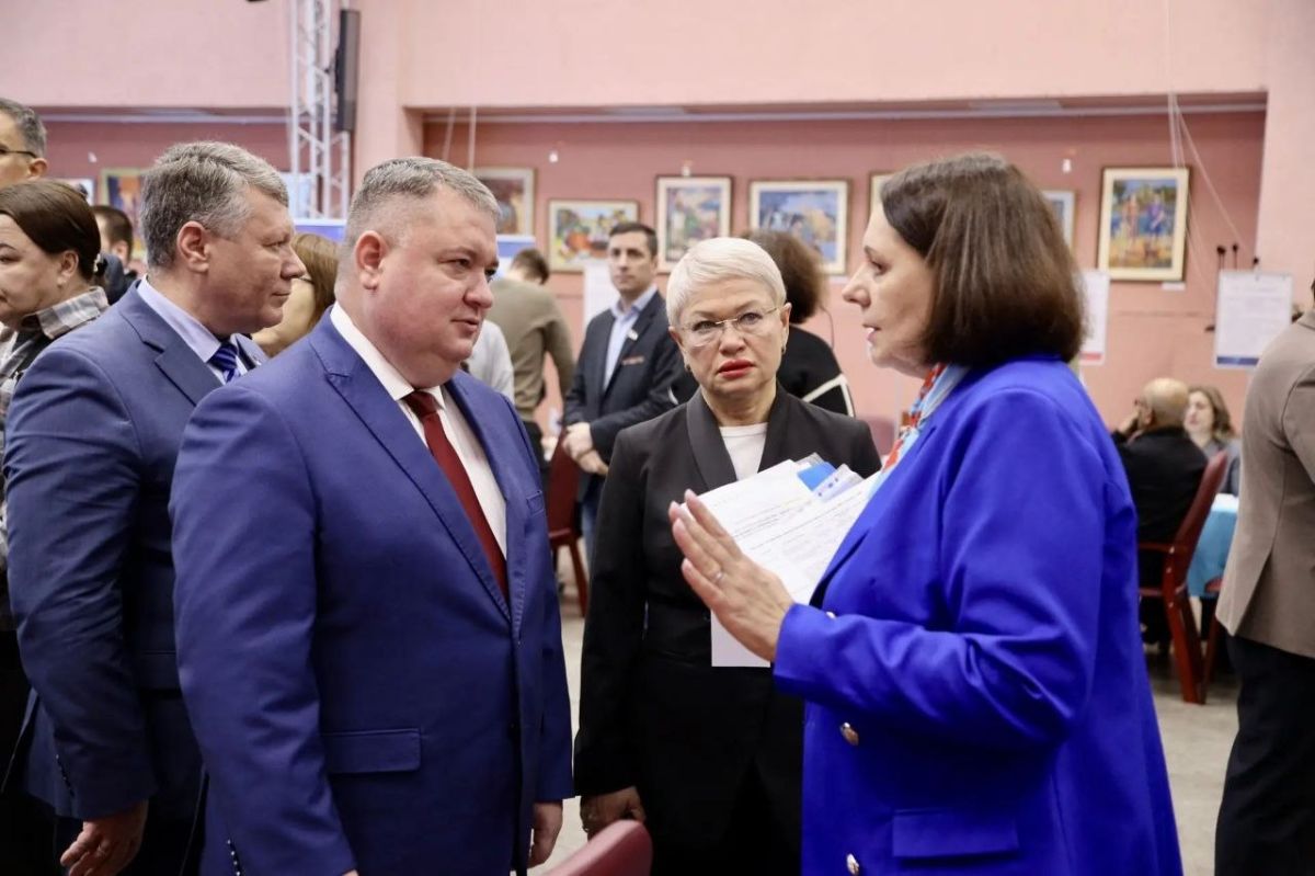 Дмитрий Кощенко: Принял участие в открытии Ярмарки вакансий для ветеранов Специальной военной операции Дмитрий Кощенко: Принял участие в открытии Ярмарки вакансий для ветеранов Специальной военной операции