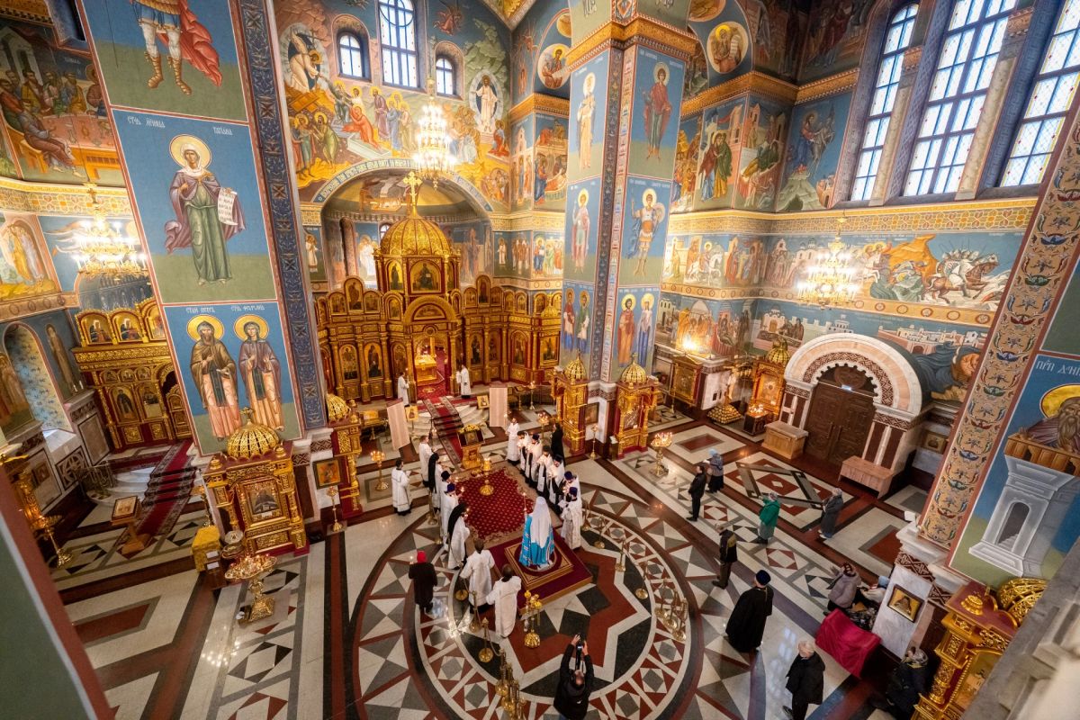 В Ханты-Мансийске почтили память жертв политических репрессий В Ханты-Мансийске почтили память жертв политических репрессий