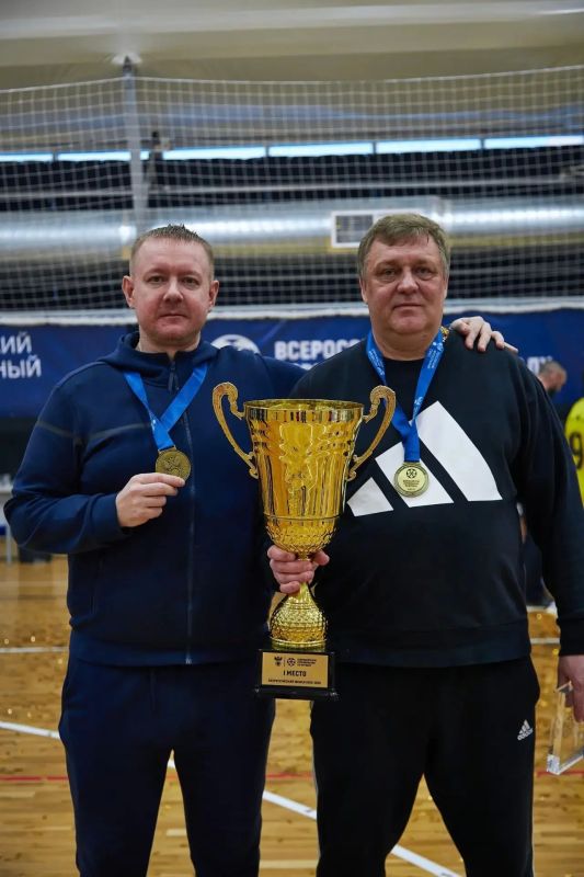 Дмитрий Кощенко: Сегодня – День тренера! От всей души поздравляю всех причастных с этим замечательным праздником! Дмитрий Кощенко: Сегодня – День тренера! От всей души поздравляю всех причастных с этим замечательным праздником!
