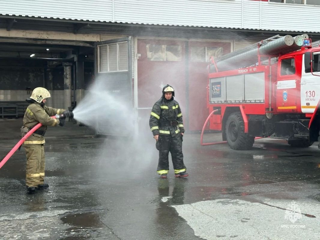 В 4 пожарно-спасательном отряде проводили на заслуженный отдых капитана внутренней службы Виктора Дружинина В 4 пожарно-спасательном отряде проводили на заслуженный отдых капитана внутренней службы Виктора Дружинина